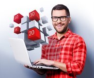Pakiety dla e-commerce: Poczta Polska obniża ceny drobnych przesyłek