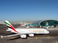 Emirates świętują odbiór 100. Airbusa A380 obniżając ceny biletów o 380 PLN w klasie ekonomicznej i 1380 PLN w klasie biznes
