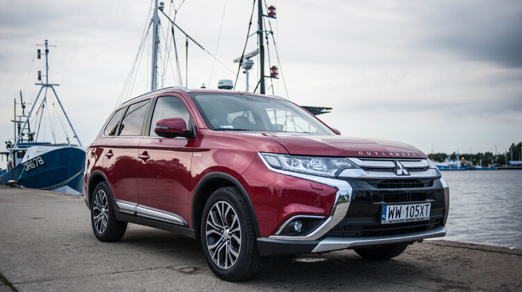 Mitsubishi Outlander zwycięzcą rankingu niezawodności zainteresowania/hobby, media/marketing/reklama - MITSUBISHI OUTLANDER ZWYCIĘZCĄ RANKINGU NIEZAWODNOŚCI 2017 MAGAZYNU „WHAT CAR?”