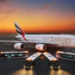 Linie Emirates inwestują w nowoczesną flotę autobusową, aby zwiększyć wygodę pasażerów klasy ekonomicznej na lotnisku
