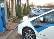 Energa rozwija elektromobilność i zachęca do korzystania z dofinansowań nowe produkty/usługi, transport - EnerGO! to propozycja Energi Obrotu skierowana do firm, które chcą przyciągnąć klientów biznesowych posiadających pojazdy elektryczne bądź zapewnić źródło ładowania dla własnej floty samochodów. Oferta jest też dobrą okazją do skorzystania z dostępnych od niedawna dofinansowań do pojazdów elektrycznych i stacji ładowania.