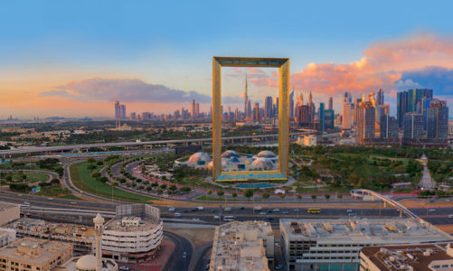 Linie Emirates bezpiecznie witają odwiedzających w Dubaju oferując zimową promocję